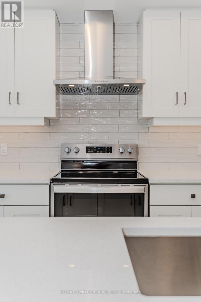 6 Lomond Lane, Kitchener, Ontario  N2R 0R4 - Photo 23 - X12934972