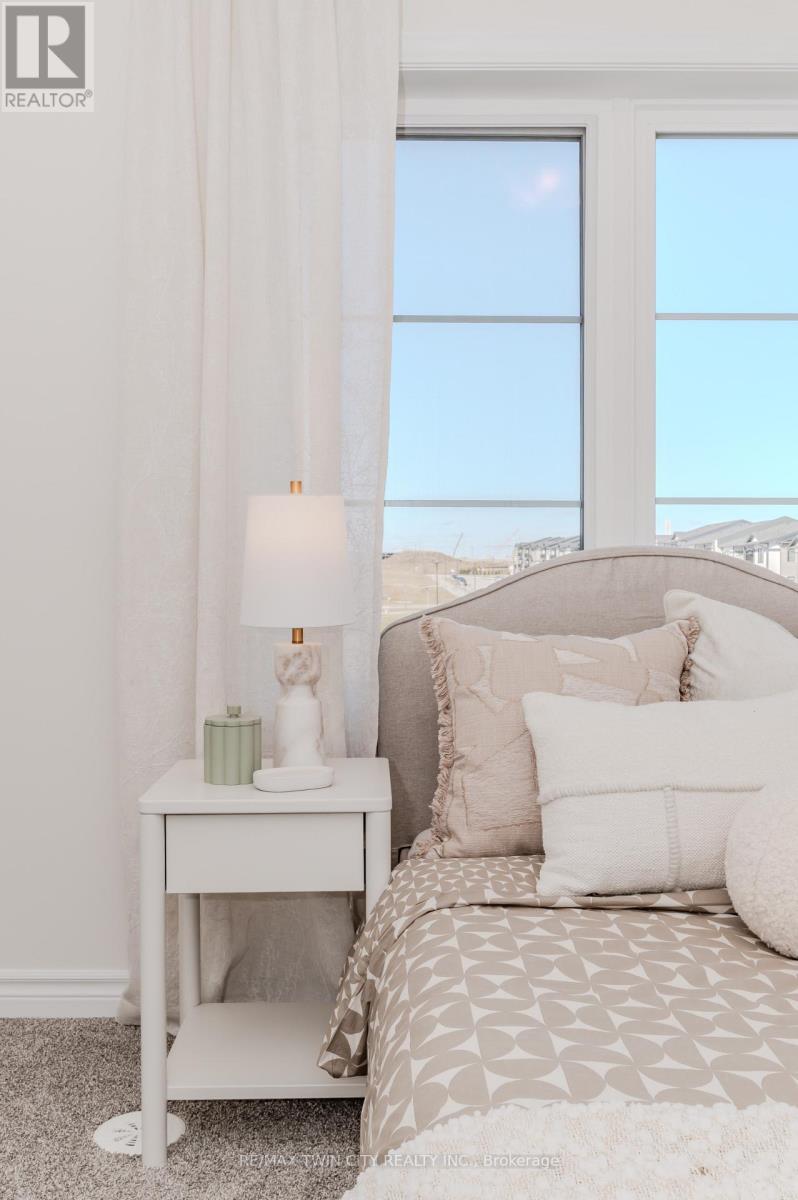 6 Lomond Lane, Kitchener, Ontario  N2R 0R4 - Photo 32 - X12934972