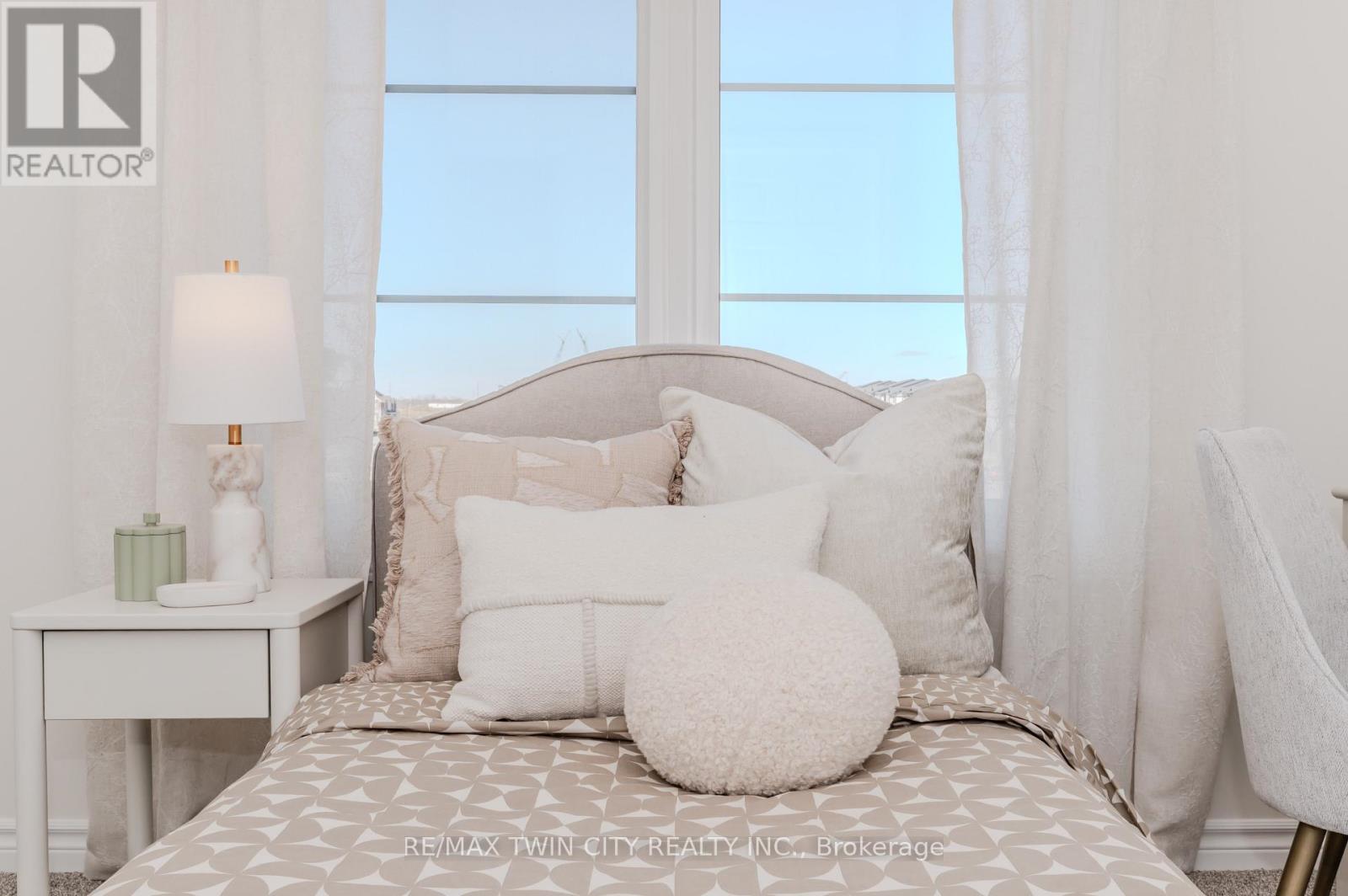 6 Lomond Lane, Kitchener, Ontario  N2R 0R4 - Photo 33 - X12934972