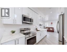 85 ALBANY Avenue, Hamilton, Ontario