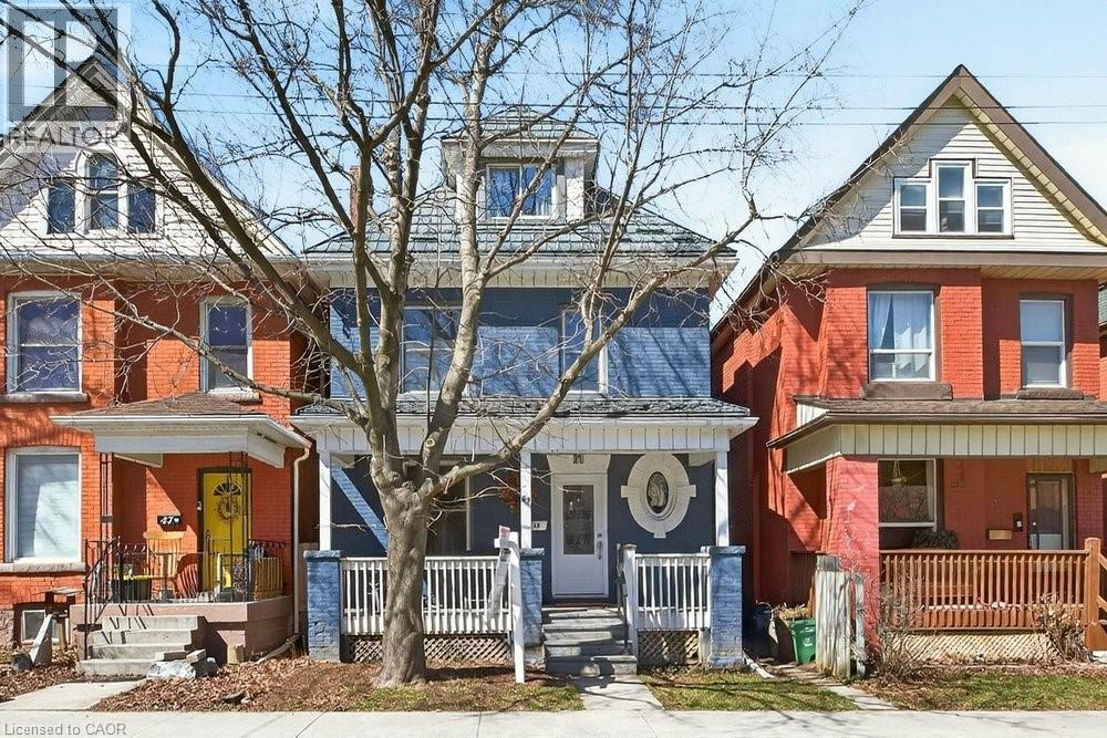 49 CHEEVER Street, hamilton, Ontario