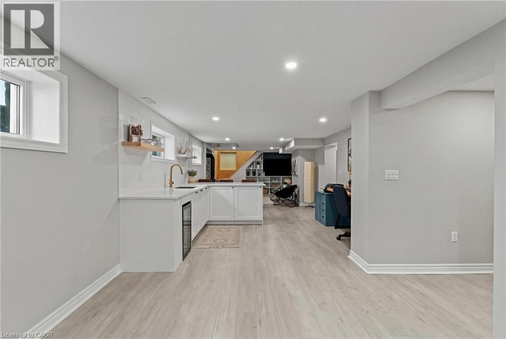 27 Cline Mountain Road S, Grimsby, Ontario  L3M 4B4 - Photo 22 - 40816028