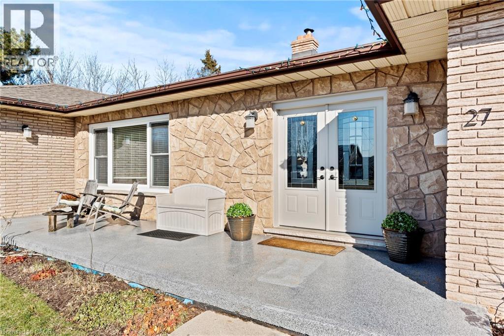27 Cline Mountain Road S, Grimsby, Ontario  L3M 4B4 - Photo 5 - 40816028