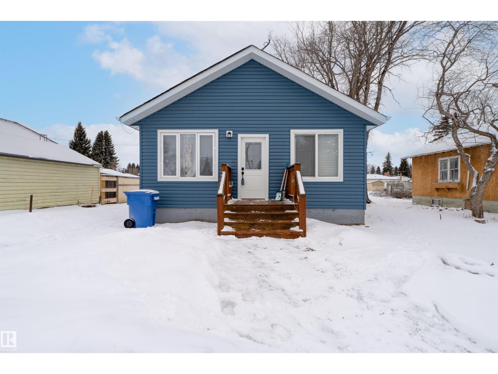 5222 50 ST, Willingdon, Alberta