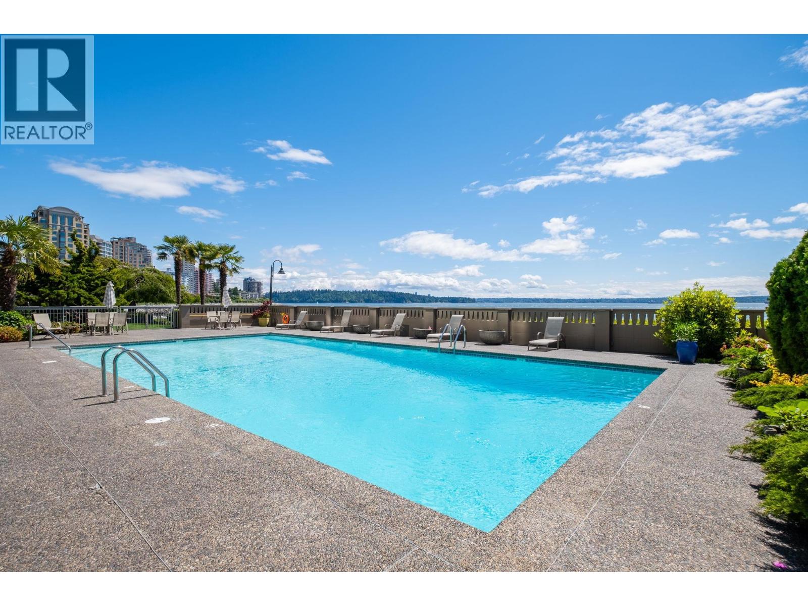 408 150 24th Street, West Vancouver, British Columbia  V7V 4G8 - Photo 4 - R3101131