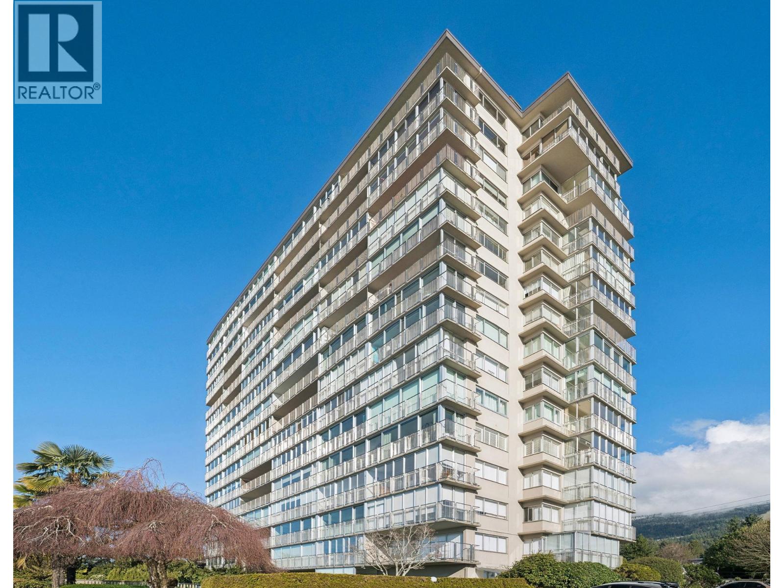 408 150 24th Street, West Vancouver, British Columbia  V7V 4G8 - Photo 3 - R3101131