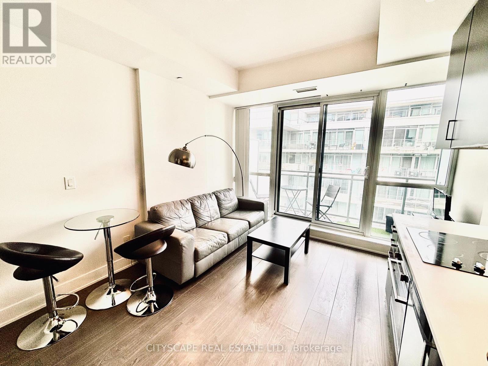 905 - 508 Wellington Street W, Toronto (Waterfront Communities), Ontario  M5V 1E3 - Photo 3 - C12934444