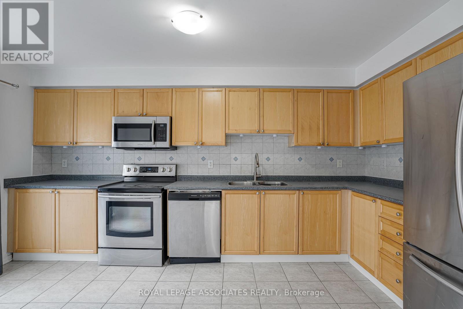 25 Cranston Avenue, Ajax (Northeast Ajax), Ontario  L1Z 2B5 - Photo 5 - E12934934