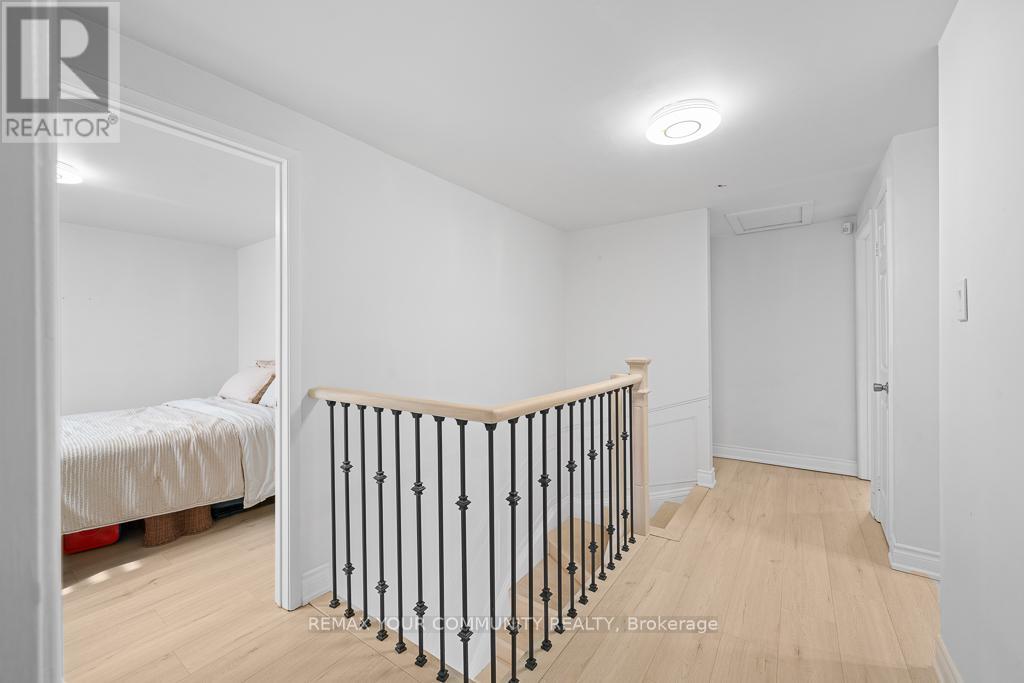 34 Park Lane Circle, Richmond Hill (South Richvale), Ontario  L4C 6S8 - Photo 11 - N12934052