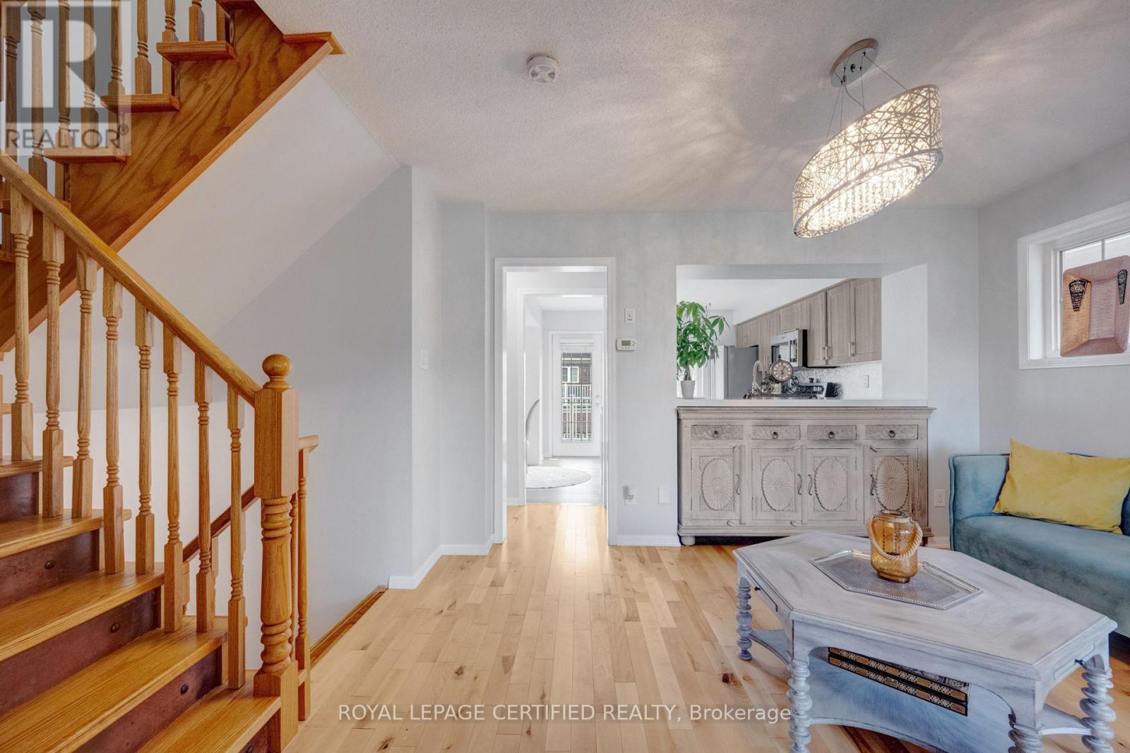 216 Magurn Gate, Milton, Ontario  L9T 7B4 - Photo 11 - W12787302