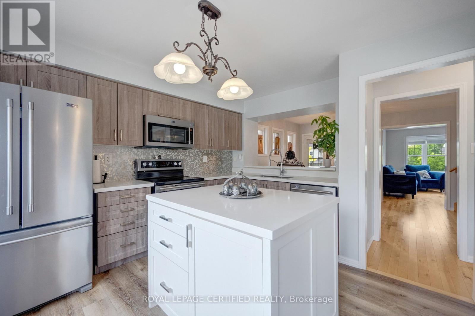 216 Magurn Gate, Milton, Ontario  L9T 7B4 - Photo 22 - W12787302