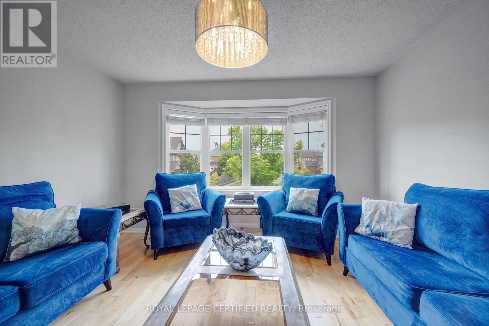 216 Magurn Gate, Milton, Ontario  L9T 7B4 - Photo 15 - W12787302