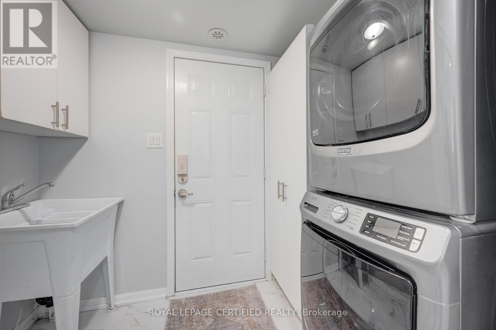 216 Magurn Gate, Milton, Ontario  L9T 7B4 - Photo 9 - W12787302