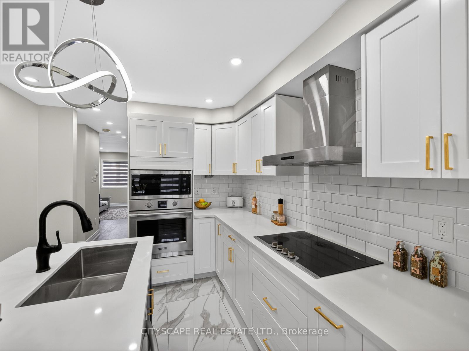 67 - 601 Shoreline Drive, Mississauga, Ontario  L5B 4K7 - Photo 10 - W12870542