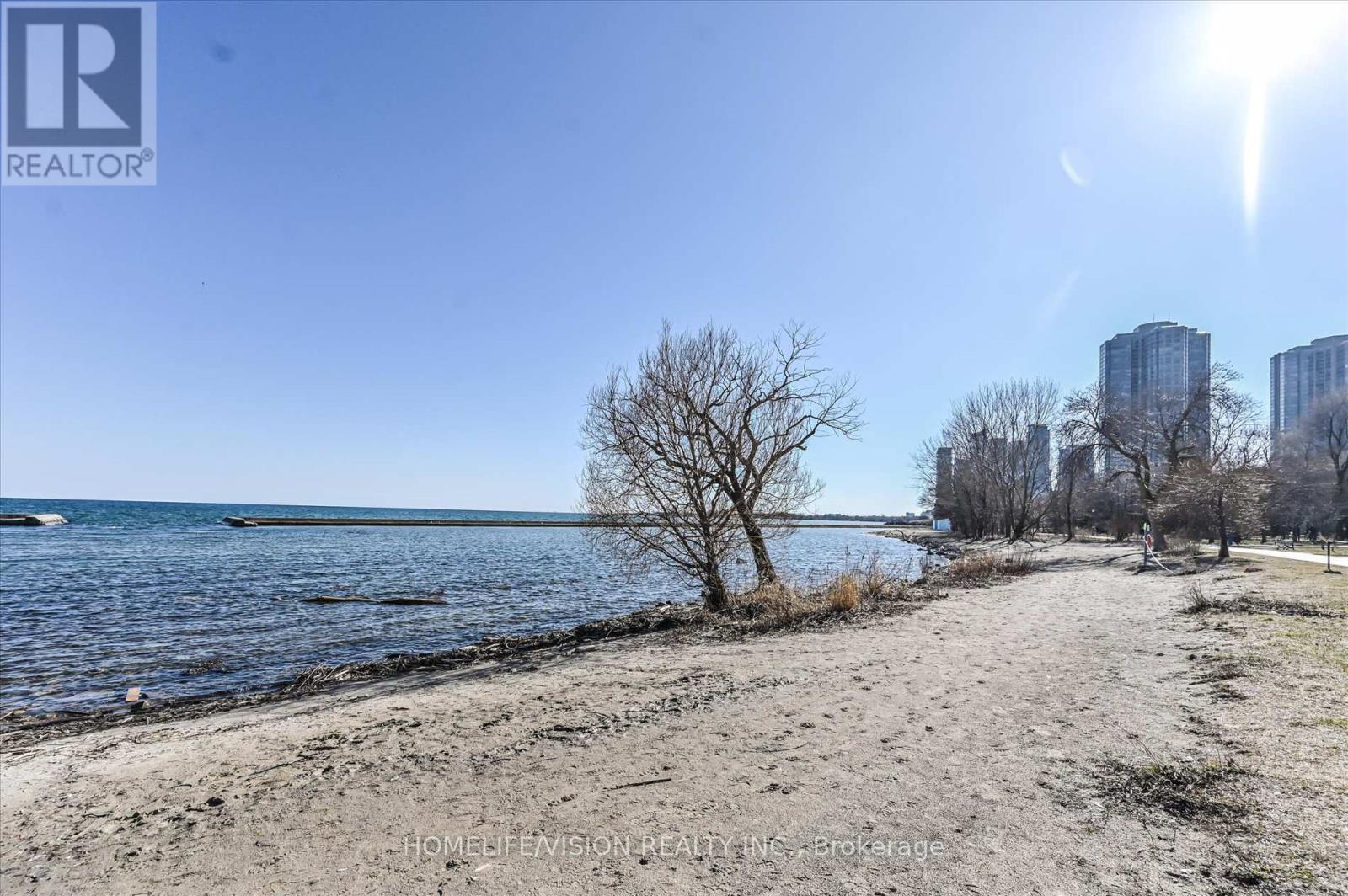 508 - 15 Windermere Avenue, Toronto (High Park-Swansea), Ontario  M6S 5A2 - Photo 38 - W12934946