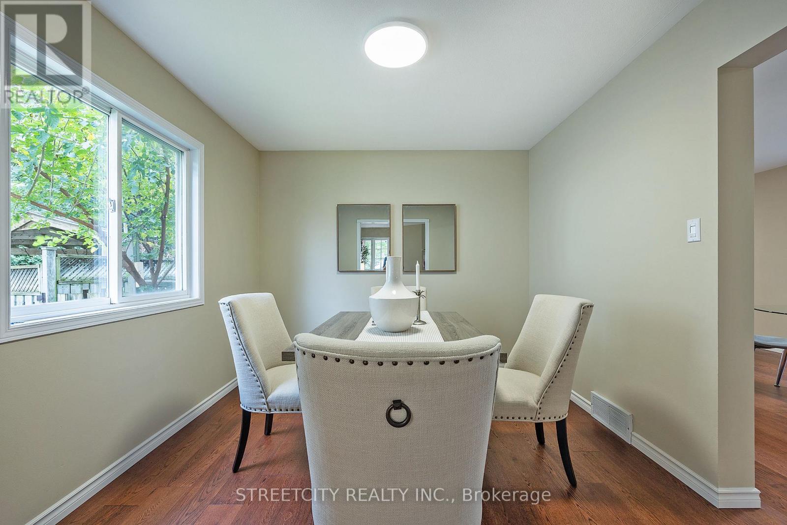 808 Guildwood Boulevard, London North, Ontario  N6H 5G2 - Photo 10 - X12935012