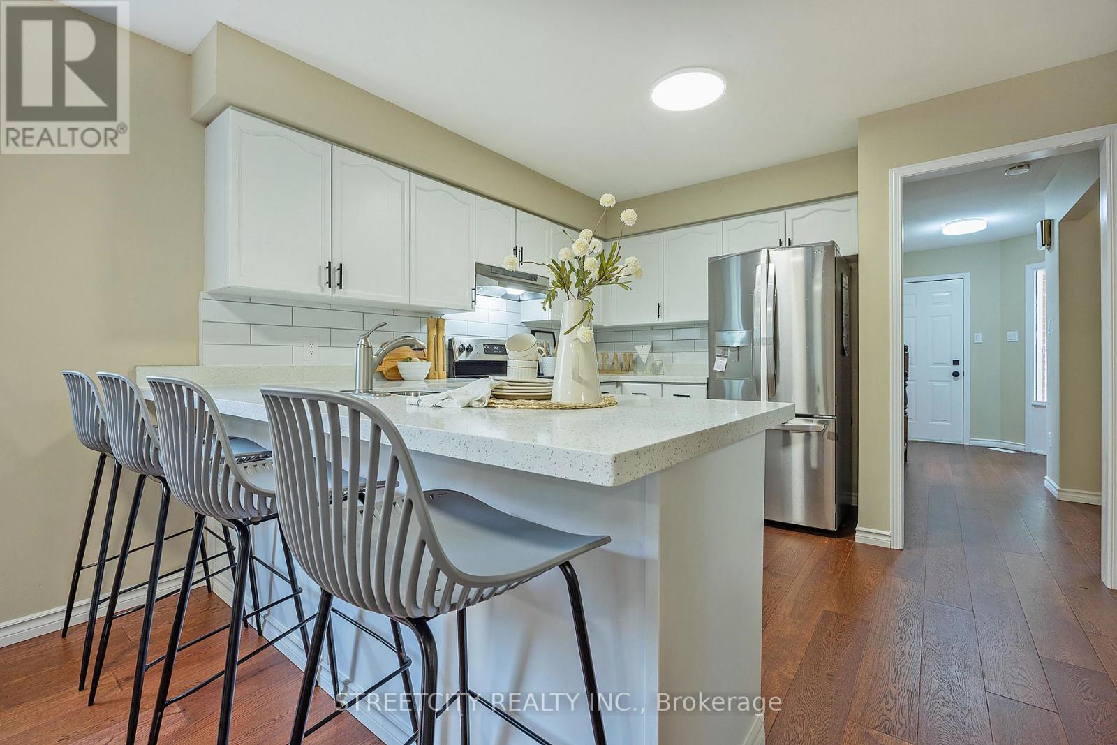 808 Guildwood Boulevard, London North, Ontario  N6H 5G2 - Photo 14 - X12935012