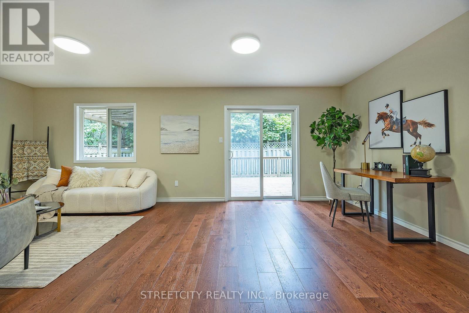 808 Guildwood Boulevard, London North, Ontario  N6H 5G2 - Photo 20 - X12935012