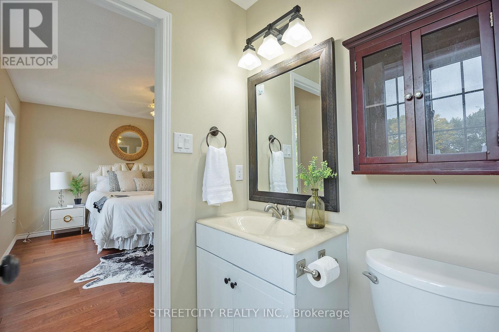 808 Guildwood Boulevard, London North, Ontario  N6H 5G2 - Photo 29 - X12935012