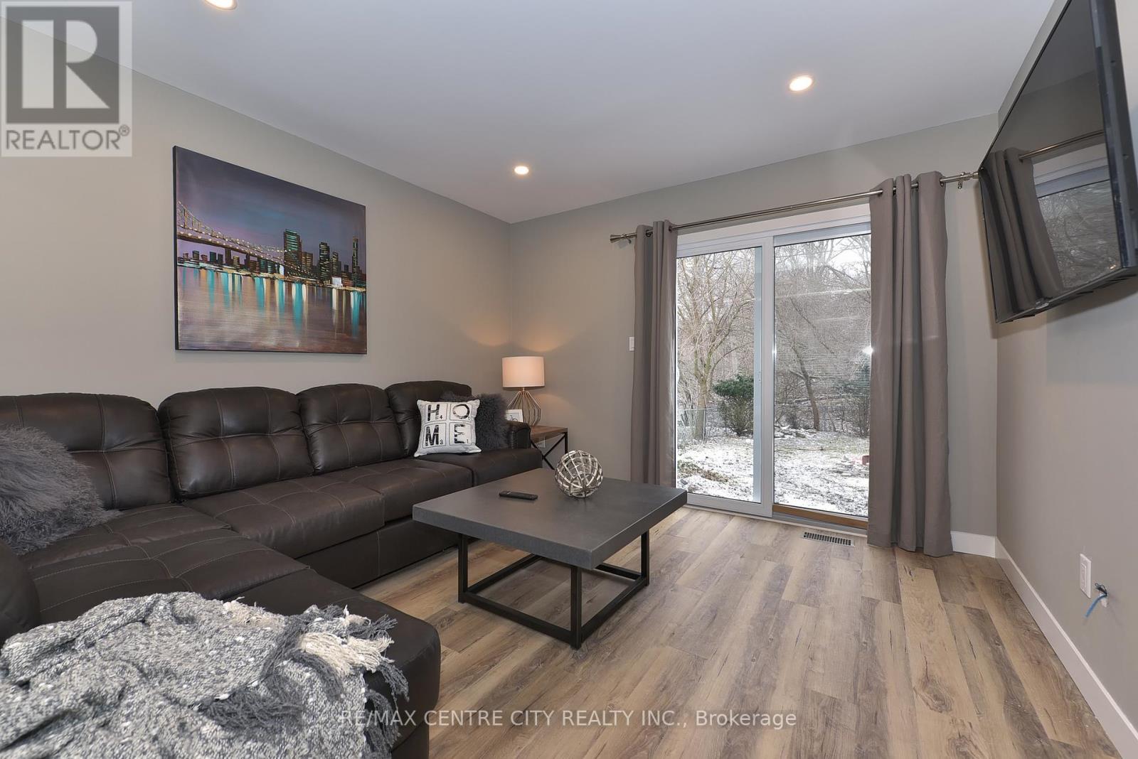 224 Rathowen Street, London North, Ontario  N6H 2G2 - Photo 9 - X12935016