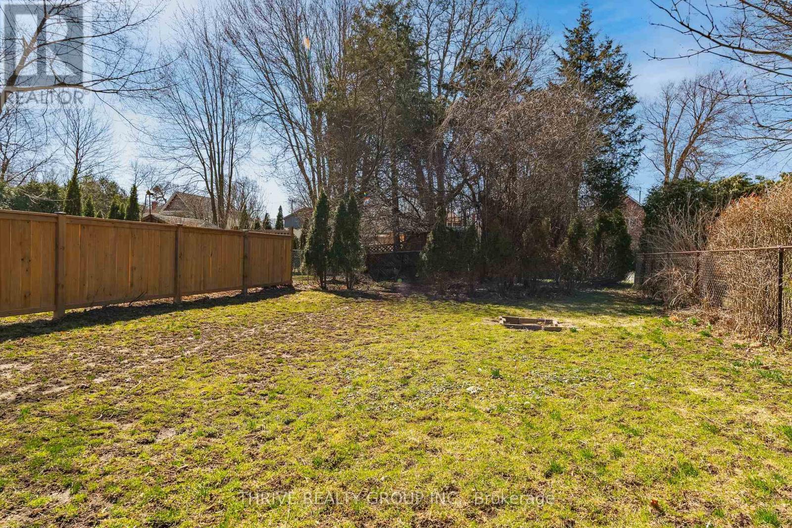 123 Thornton Avenue, London East, Ontario  N5Y 2Y6 - Photo 34 - X12935138