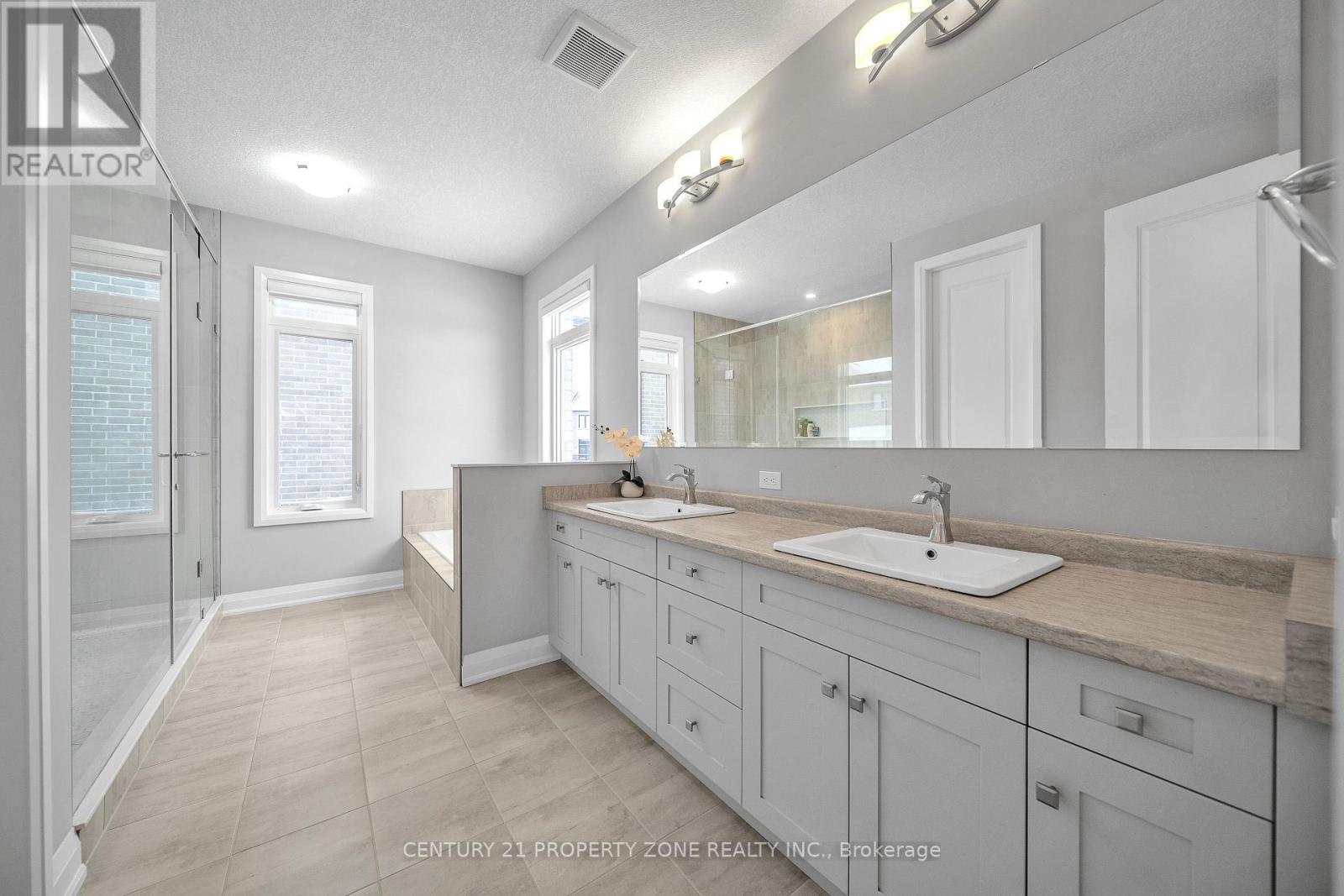 20 Hollybrook Trail, Kitchener, Ontario  N2R 0M4 - Photo 22 - X12933274