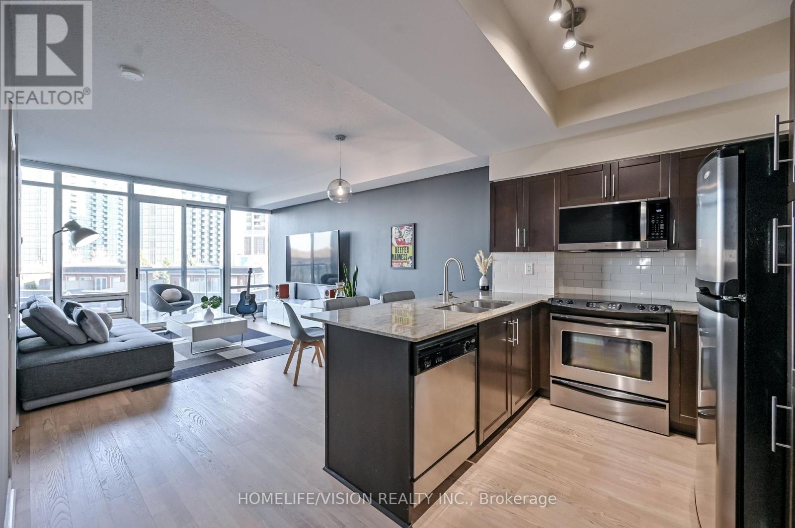 508 - 15 Windermere Avenue, Toronto (High Park-Swansea), Ontario  M6S 5A2 - Photo 15 - W12934946
