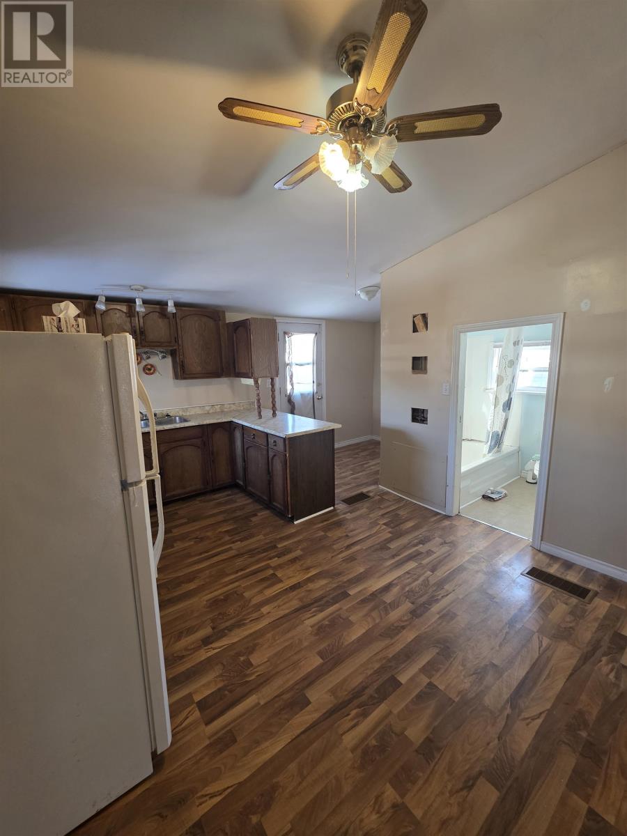 510 Wiley St, Thunder Bay, Ontario  P7C 3N3 - Photo 5 - TB2600454