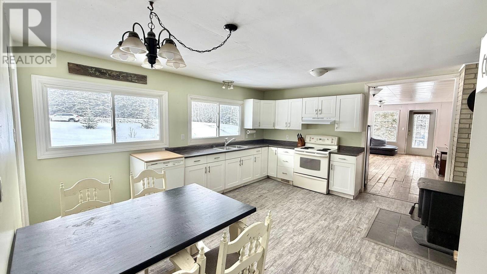 299 Cronk Rd, O'connor Township, Ontario  P0T 1W0 - Photo 7 - TB2600461