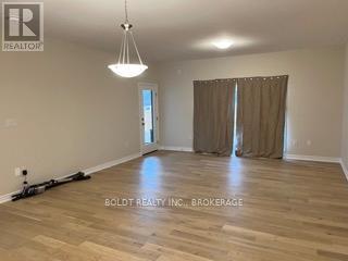 6 - 7138 Parsa Street, Niagara Falls, Ontario  L2H 3W1 - Photo 7 - X12935052