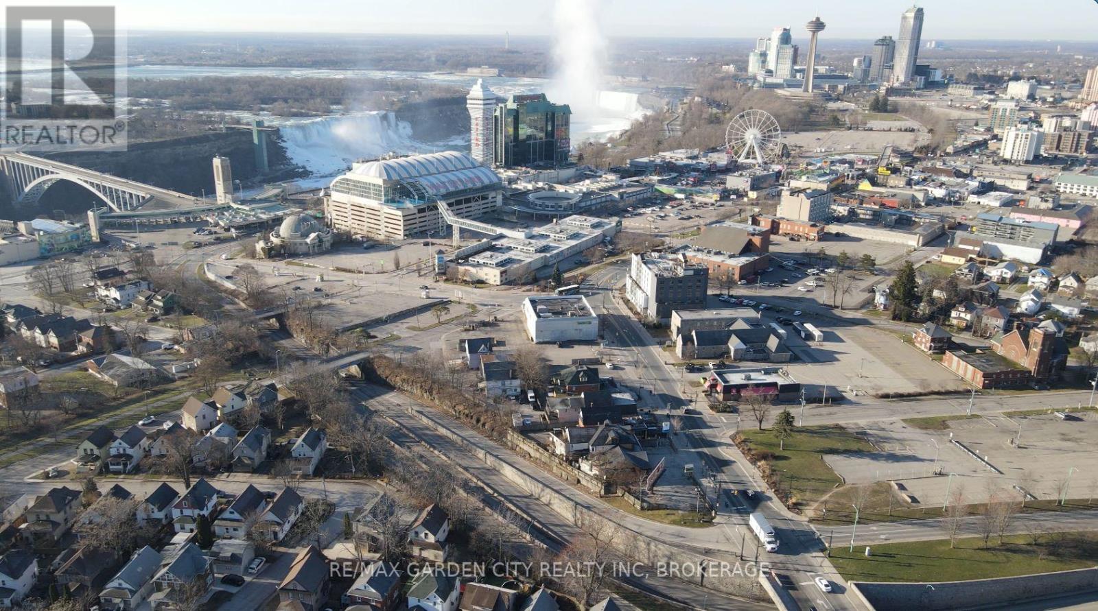 5319 Victoria Avenue, Niagara Falls, Ontario  L2E 4E6 - Photo 4 - X12935086