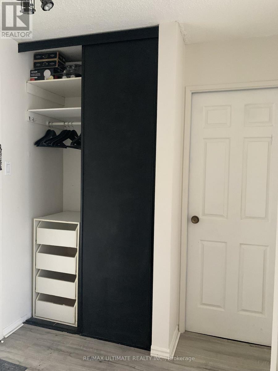 817 - 80 Saint Patrick Street, Toronto (Kensington-Chinatown), Ontario  M5T 2X6 - Photo 10 - C12934460