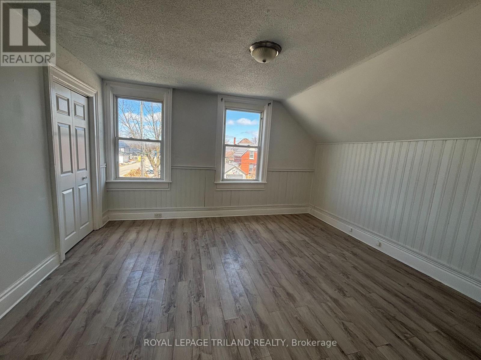 30 Kains Street, St. Thomas, Ontario  N5P 1M9 - Photo 6 - X12934486