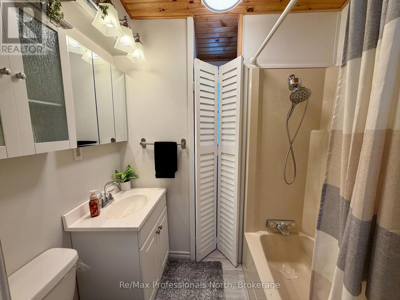 94 - 1007 Racoon Road, Gravenhurst, Ontario P1P 0C5 - Photo 19 - X12934982