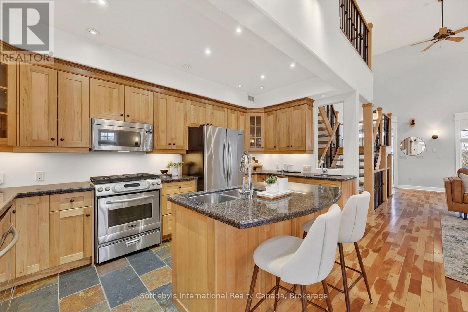 160 Sunset Boulevard, Blue Mountains, Ontario  N0H 2P0 - Photo 13 - X12935070