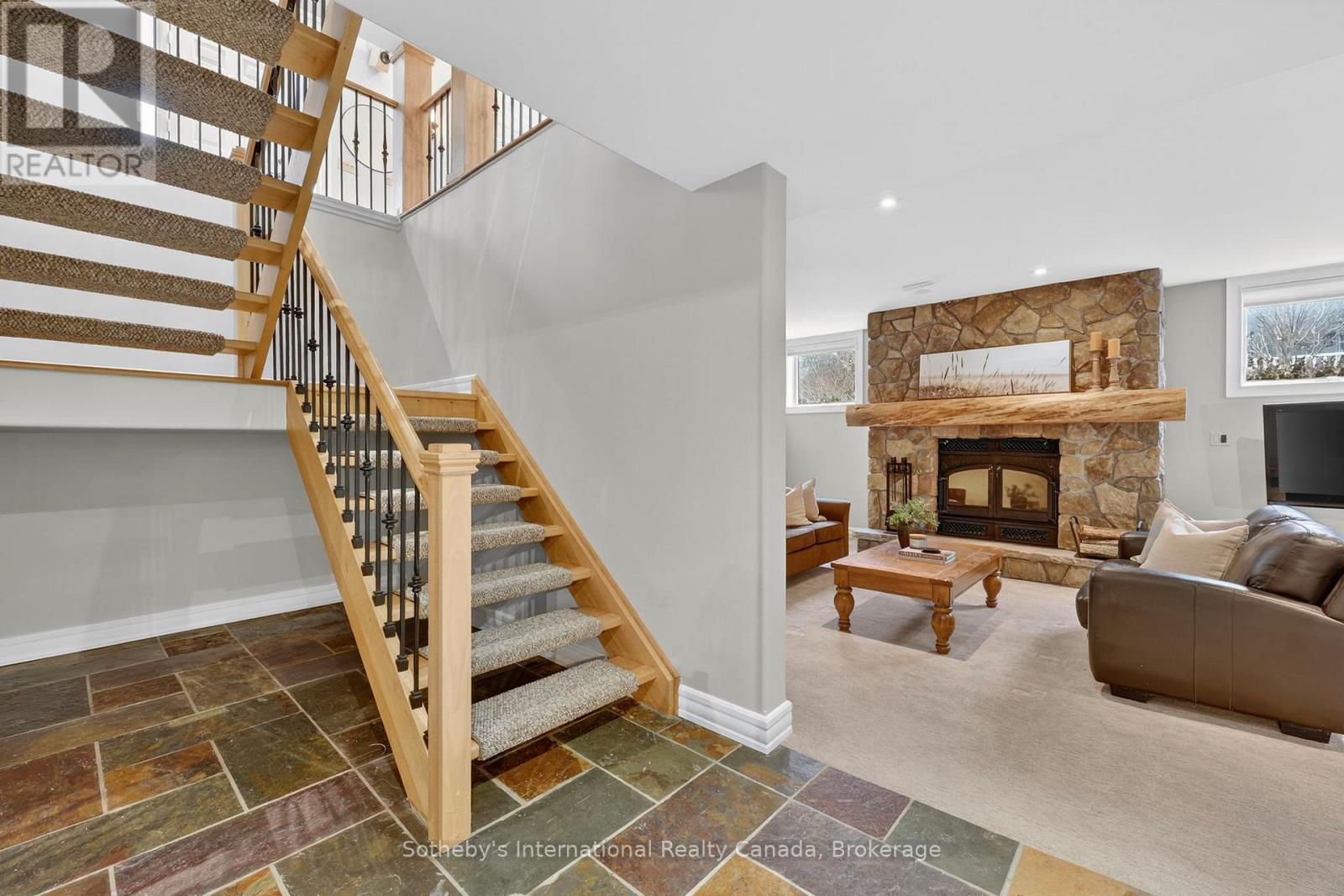 160 Sunset Boulevard, Blue Mountains, Ontario  N0H 2P0 - Photo 26 - X12935070