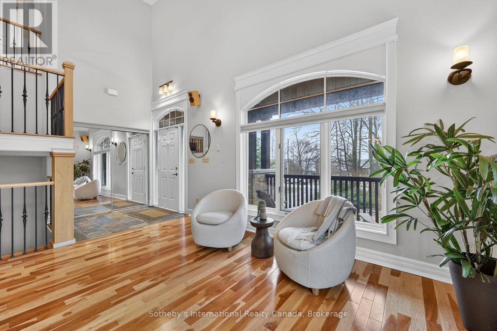 160 Sunset Boulevard, Blue Mountains, Ontario  N0H 2P0 - Photo 4 - X12935070