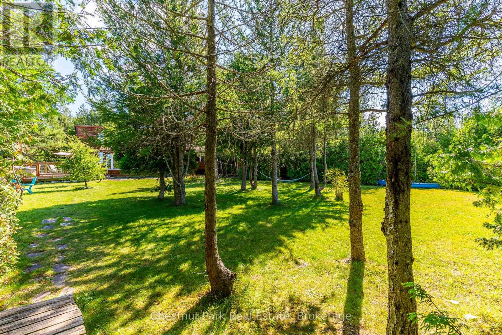 139 Huron Drive, Northern Bruce Peninsula, Ontario  N0H 2R0 - Photo 34 - X12935108