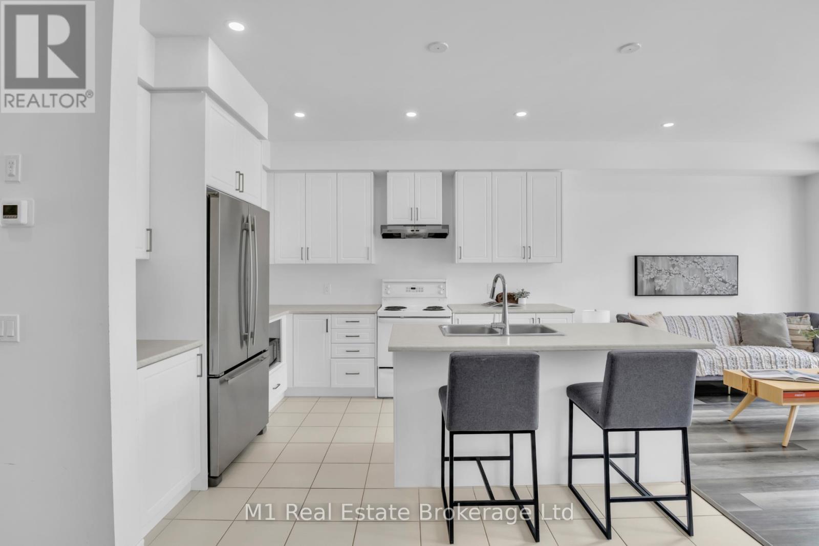 197 Farley Road, Centre Wellington, Ontario N1M 0J2 - Photo 12 - X12935122