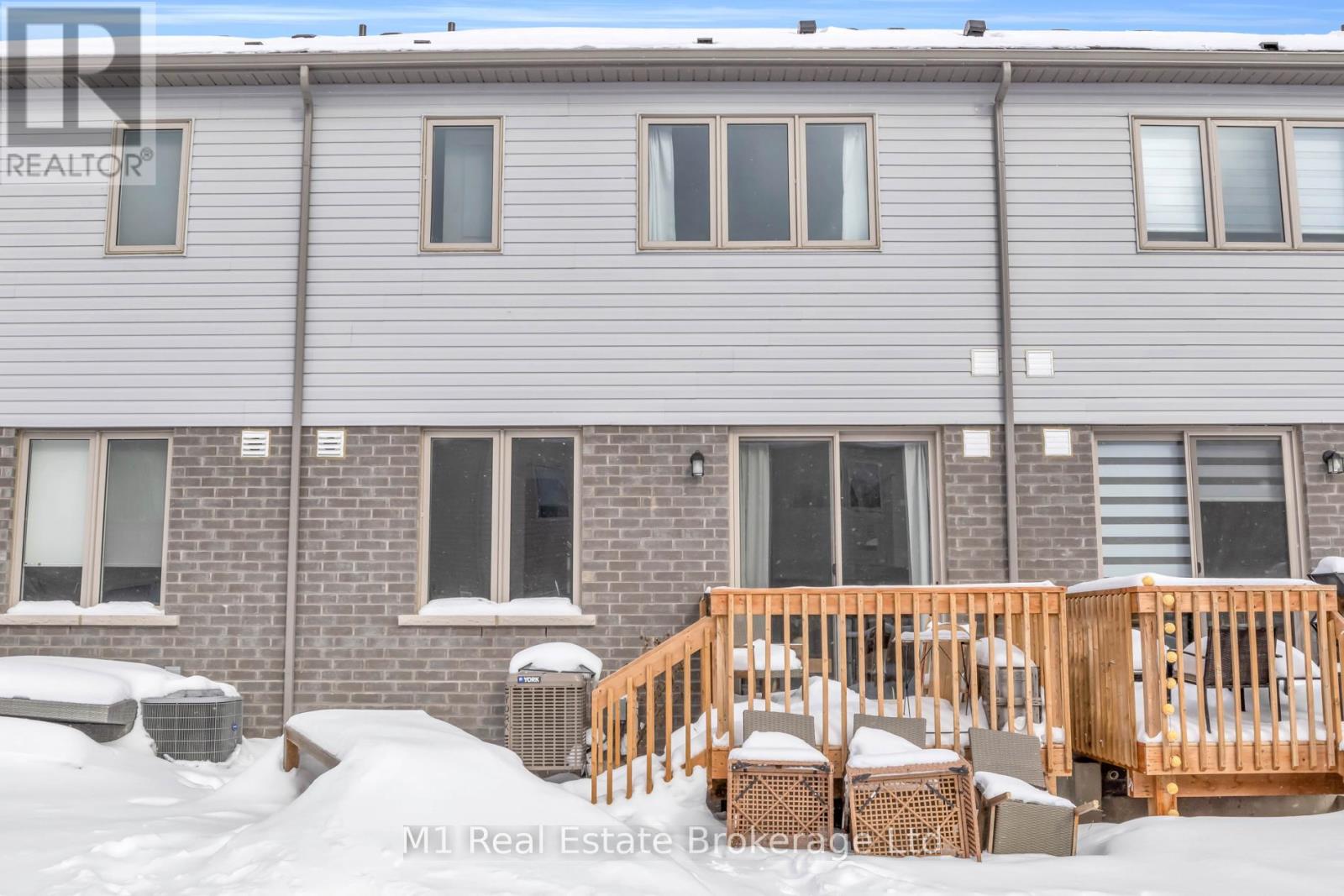 197 Farley Road, Centre Wellington, Ontario N1M 0J2 - Photo 31 - X12935122