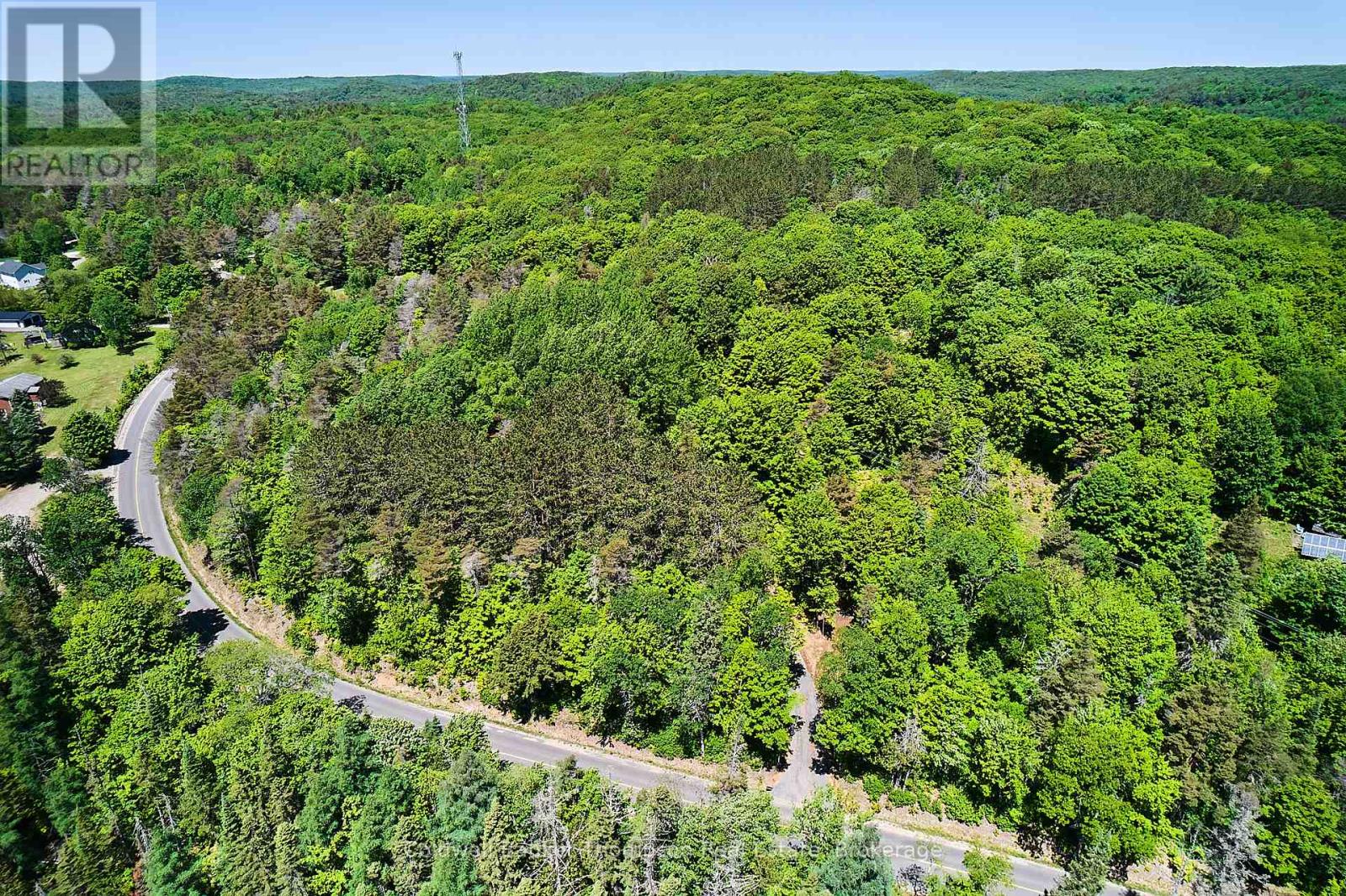 445 Etwell Road, Huntsville, Ontario P1H 2J2 - Photo 2 - X12935172