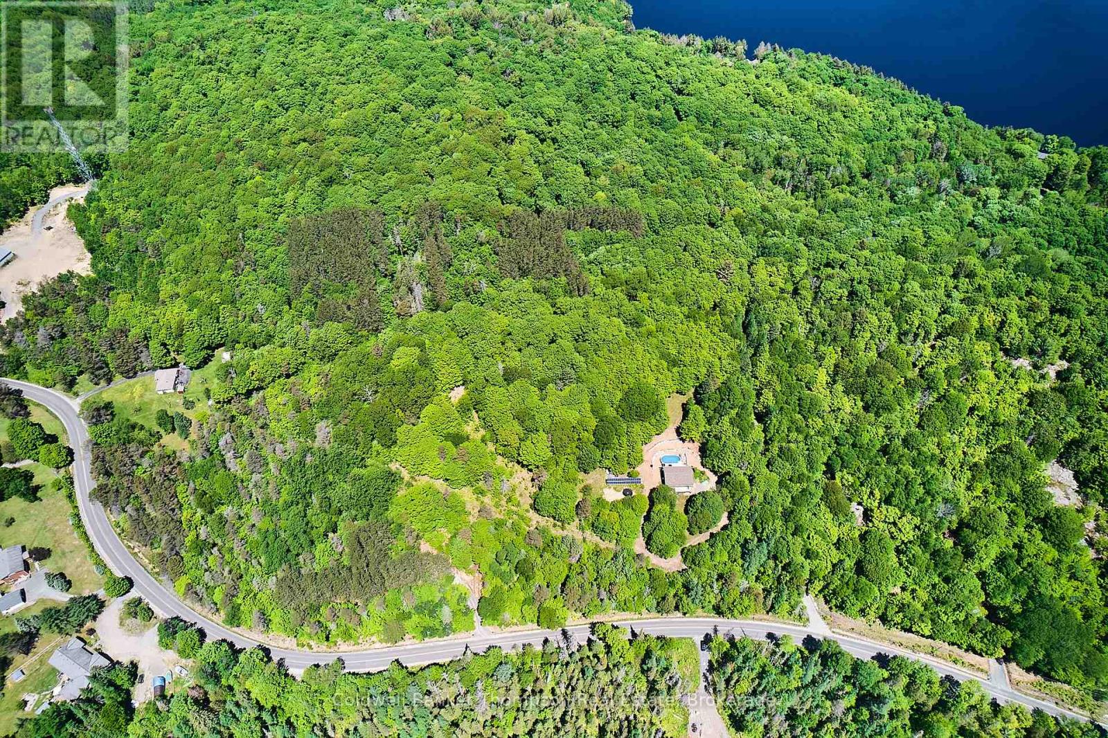 445 Etwell Road, Huntsville, Ontario P1H 2J2 - Photo 9 - X12935172