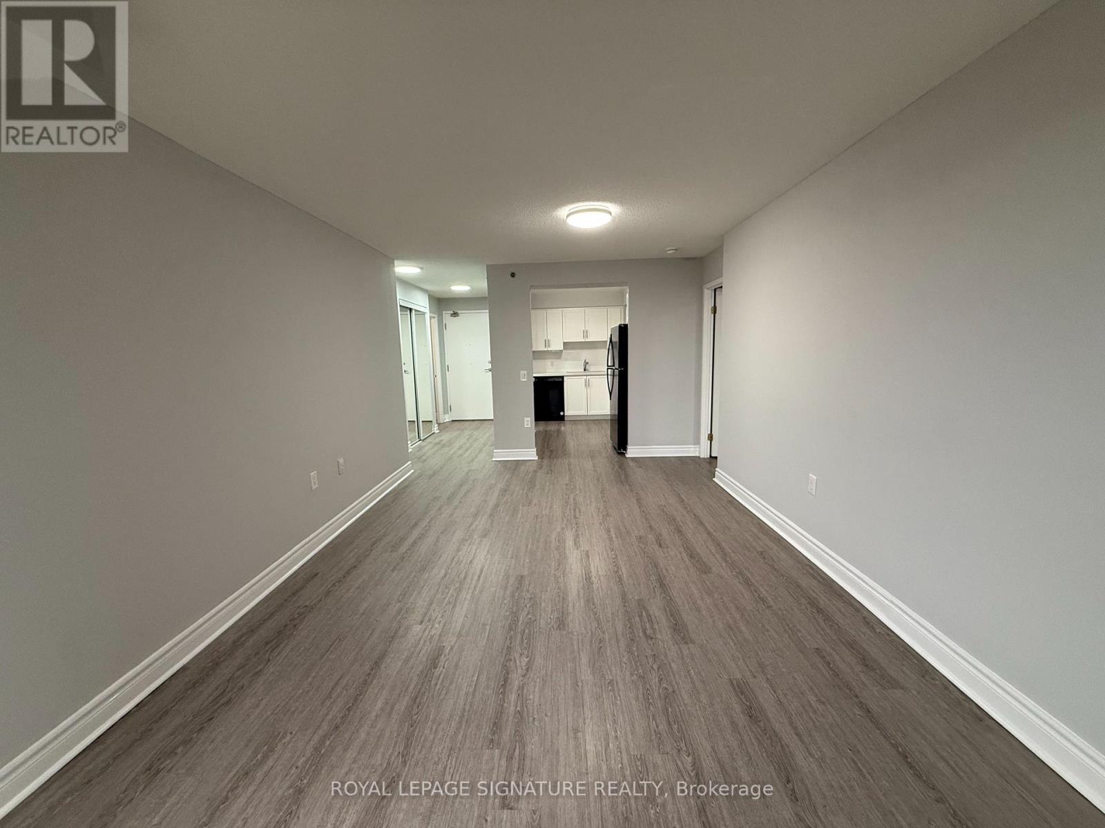 508 - 2 Neptune Drive, Toronto (Englemount-Lawrence), Ontario  M6A 3E6 - Photo 2 - C12709118