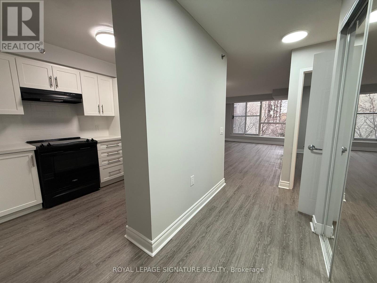 508 - 2 Neptune Drive, Toronto (Englemount-Lawrence), Ontario  M6A 3E6 - Photo 5 - C12709118