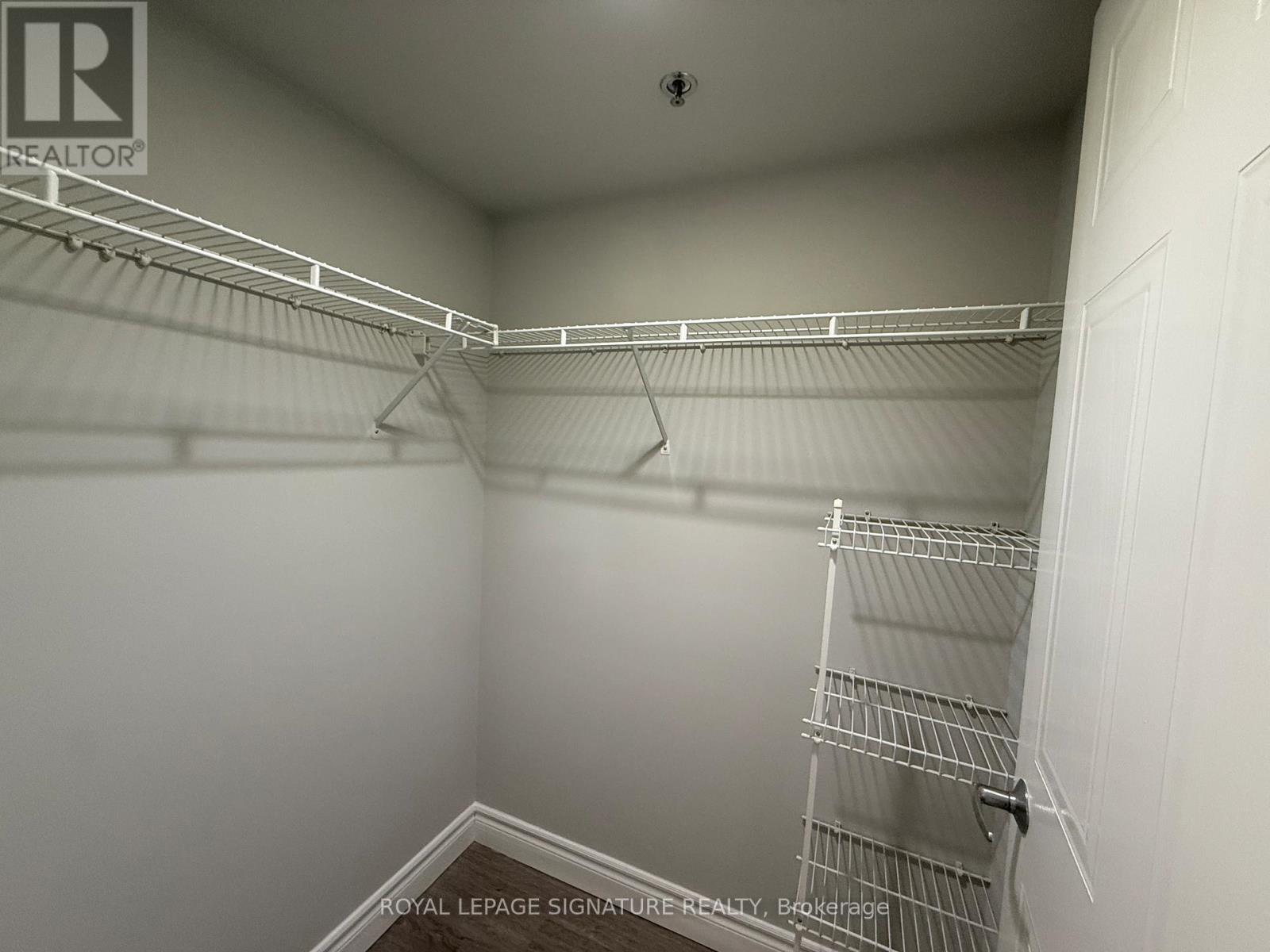 508 - 2 Neptune Drive, Toronto (Englemount-Lawrence), Ontario  M6A 3E6 - Photo 9 - C12709118