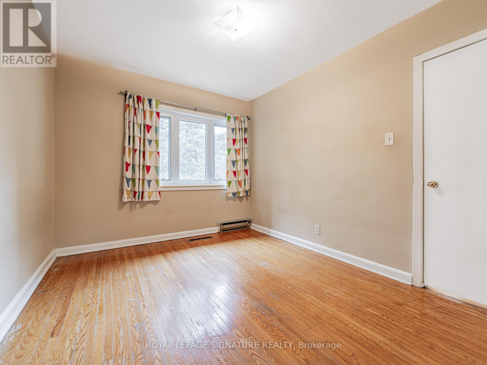 4 Burdock Lane, Toronto, Ontario  M3C 2G5 - Photo 21 - C12845662
