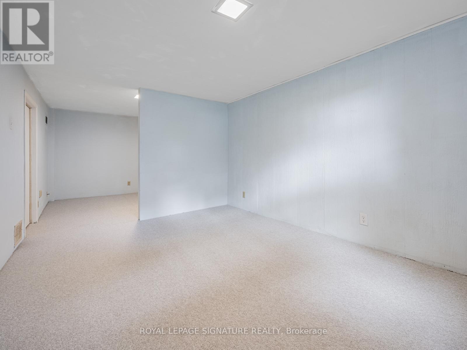 4 Burdock Lane, Toronto, Ontario  M3C 2G5 - Photo 28 - C12845662