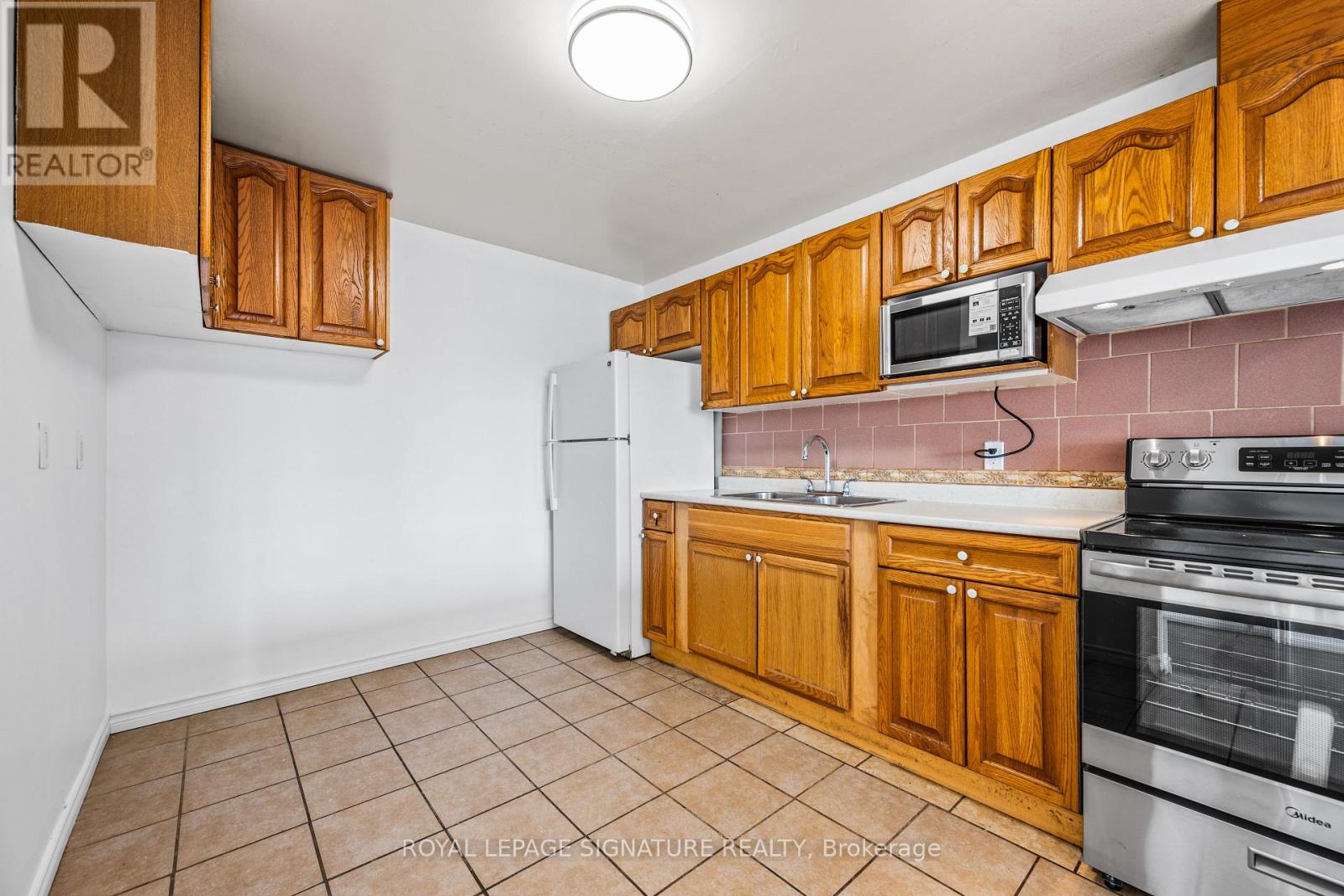 900a Wilson Avenue, Toronto, Ontario  M3K 1E7 - Photo 11 - W12801400