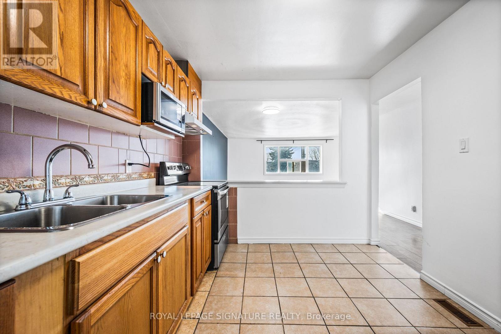 900a Wilson Avenue, Toronto, Ontario  M3K 1E7 - Photo 10 - W12801400