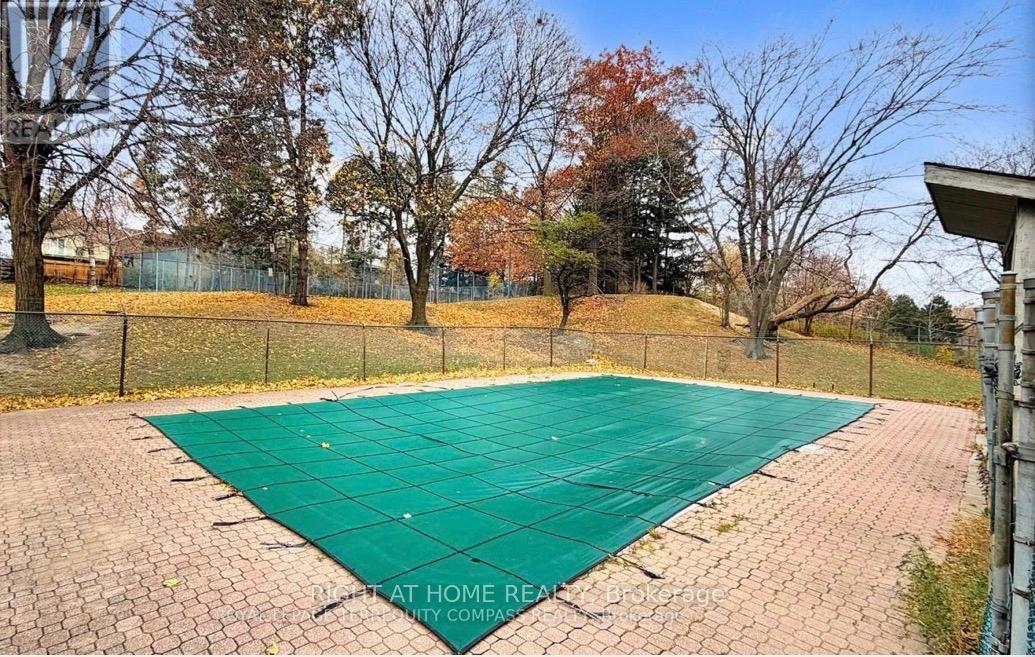 1806 - 10 Martha Eaton Way S, Toronto (Brookhaven-Amesbury), Ontario  M6M 5B3 - Photo 26 - W12932172